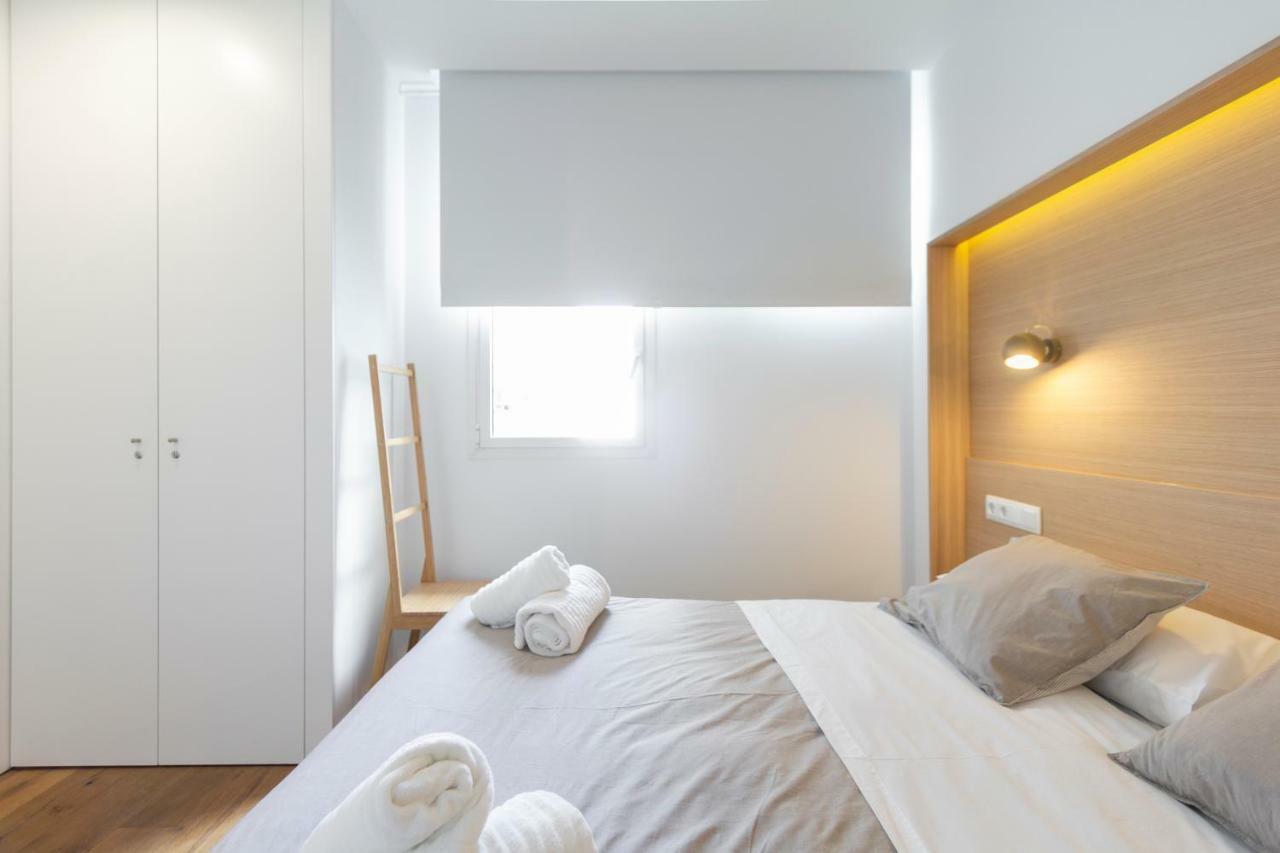 Urbantec Realty - Atocha Y Museos Appartement Madrid Buitenkant foto